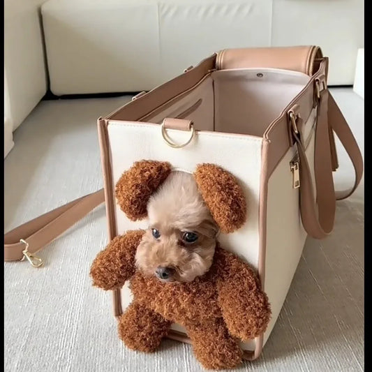 Pet Bags, Cute and Large-Capacity Pet Bags for Going Out. the Bear Plush Dog Shoulder Bag Allows the Pet to Show Its Head